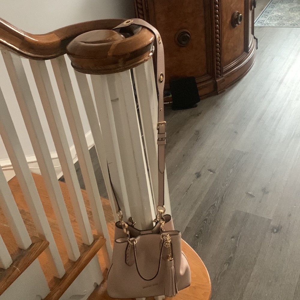 Pink, Michael Kors bag - Picture 2 of 7